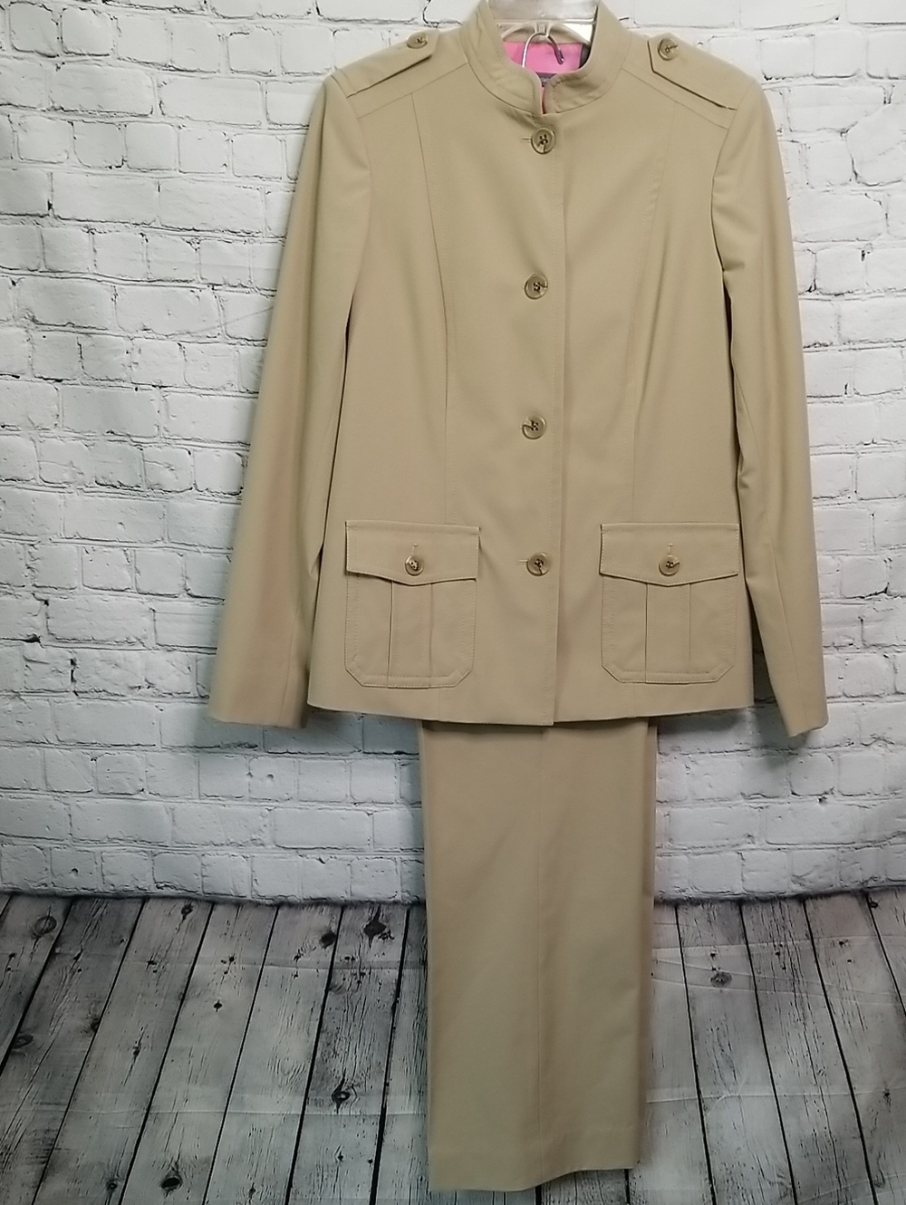 Liz Claiborne womens pant suit Size Medium jacket fully lined "AURORA" GUC